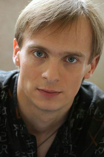 Дмитрий Тихонов 
_Фото_Актеры советского и российского кино